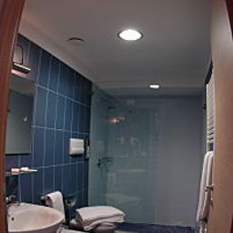 Cuarto de baño Parco della Rocca Fotos