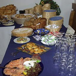 Buffet Alter Wirt Fotos
