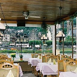 Salle du petit-déjeuner située dans le restaurant Haus Sonn'Schein Fotos