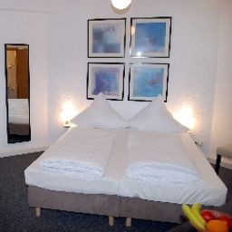 Chambre Rheinischer Hof Fotos