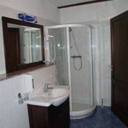 Camera da bagno Zum alten Wasserrad Fotos