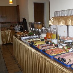 Buffet Drei Kronen Fotos