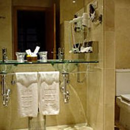 Bathroom Eurostars Gran Hotel Almenar Fotos