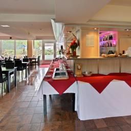 Sala colazione nel ristorante Amedia Express Fotos