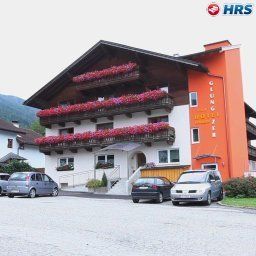 Фасад Pension Glungezer in Tulfes bei Innsbruck Fotos
