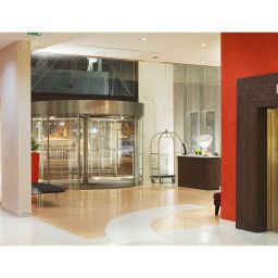 Hall Marseille Vieux Port Radisson Blu Hotel Fotos