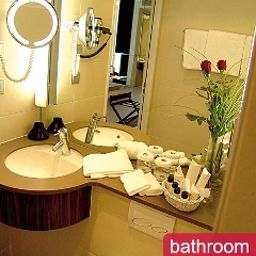 Bathroom Ramada Hotel Solothurn Fotos