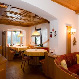 Salle du petit-déjeuner située dans le restaurant Schneider Fotos