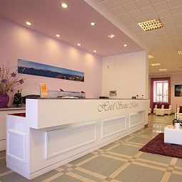 Hall Santa Marta Fotos
