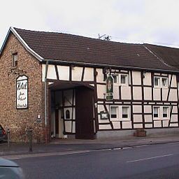 Exterior view Zum Schwan hist. Weinstube Fotos