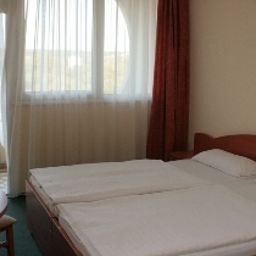Room with terrace Eger Fotos