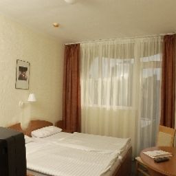 Room with terrace Eger Fotos