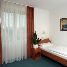 Room Eger Fotos