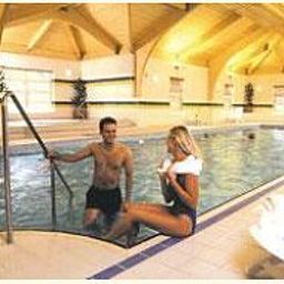 Basen Eastwood Hall PH Hotels Fotos