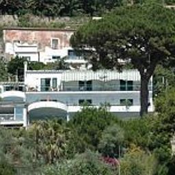 Exterior view Il Pino Fotos