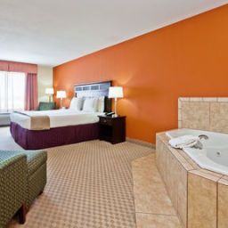 Suite Holiday Inn Express Hotel & Suites CHATTANOOGA-HIXSON Fotos