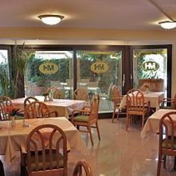 Restauracja Molnar Fotos