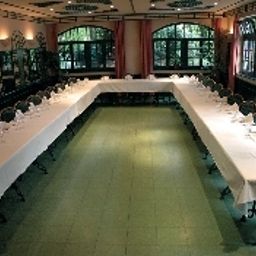 Salle de séminaires Repos Des Chasseurs Fotos
