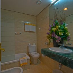 Salle de bains Puertobahia & Spa Fotos