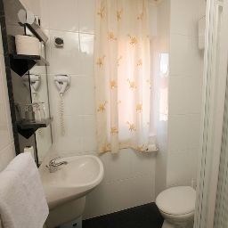 Camera da bagno Szőnyi Fotos