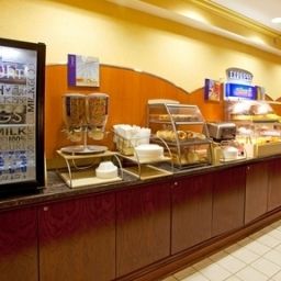 Ristorante Holiday Inn Express Hotel & Suites BUFFALO-AIRPORT Fotos