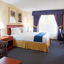 Camera Holiday Inn Express Hotel & Suites BUFFALO-AIRPORT Fotos