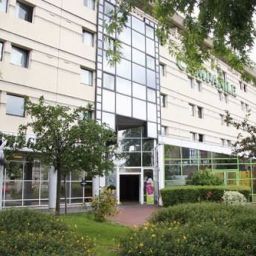 Фасад Campanile Paris Ouest - Gennevilliers Barbanniers Fotos