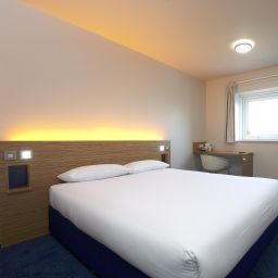 TRAVELODGE SLOUGH Slough