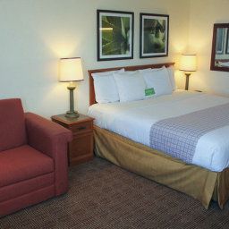 Номер La Quinta Inn & Suites Sunrise Sawgrass Mills Fotos