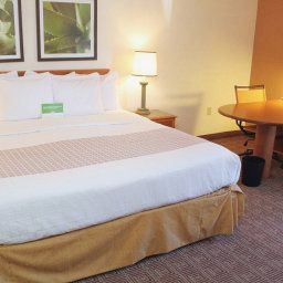 Номер La Quinta Inn & Suites Sunrise Sawgrass Mills Fotos