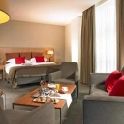  Clarion Cork City Fotos