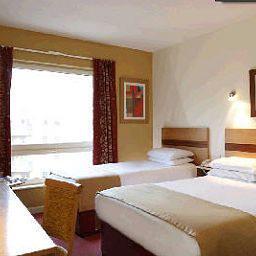 Pokój Jurys Inn Southampton Fotos
