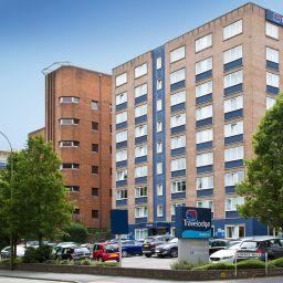 Фасад TRAVELODGE BRIGHTON Fotos