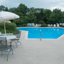 Piscina La Quinta Inn & Suites Wayne Fotos