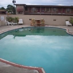 Piscine America's Best Inns Huntsville Fotos