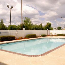 Piscine La Quinta Inn & Suites Huntsville Madison Square Fotos