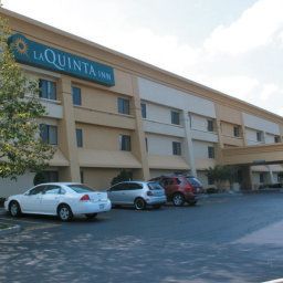 Außenansicht La Quinta Inn Milwaukee West Brookfield Fotos