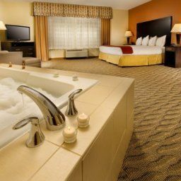 Suite Holiday Inn Express Hotel & Suites MANASSAS Fotos