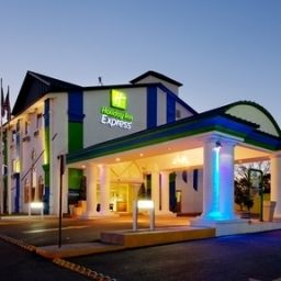 Vista exterior Holiday Inn Express PIEDRAS NEGRAS Fotos