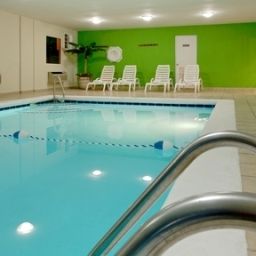 Piscina Holiday Inn Express PIEDRAS NEGRAS Fotos