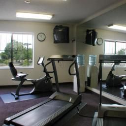 Wellness/fitness area Holiday Inn Express Hotel & Suites SAN ANTONIO RIVERCENTER AREA Fotos