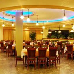 Restaurant Howard Johnson Plaza Hotel Royal Garden Reynosa Fotos