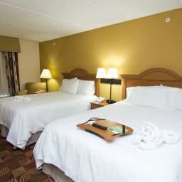 Zimmer Hampton Inn  Suites Orlando International Drive North FL Fotos