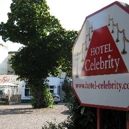  Hotel Celebrity Formerly The Quality Fotos
