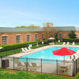 Pool Quality Inn & Suites Fotos