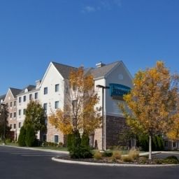 Vista exterior Staybridge Suites COLUMBUS-DUBLIN Fotos