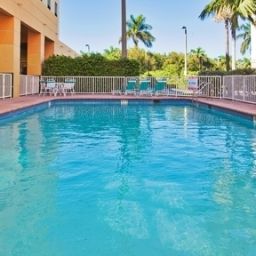 Pool Staybridge Suites MIAMI DORAL AREA Fotos