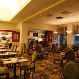 Restauracja Hilton Garden Inn EdisonRaritan Center Fotos