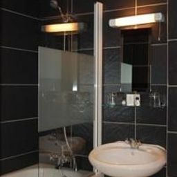 Camera da bagno The Rodney Clifton Fotos