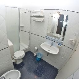 Camera da bagno Nuovo Albergo Centro Fotos